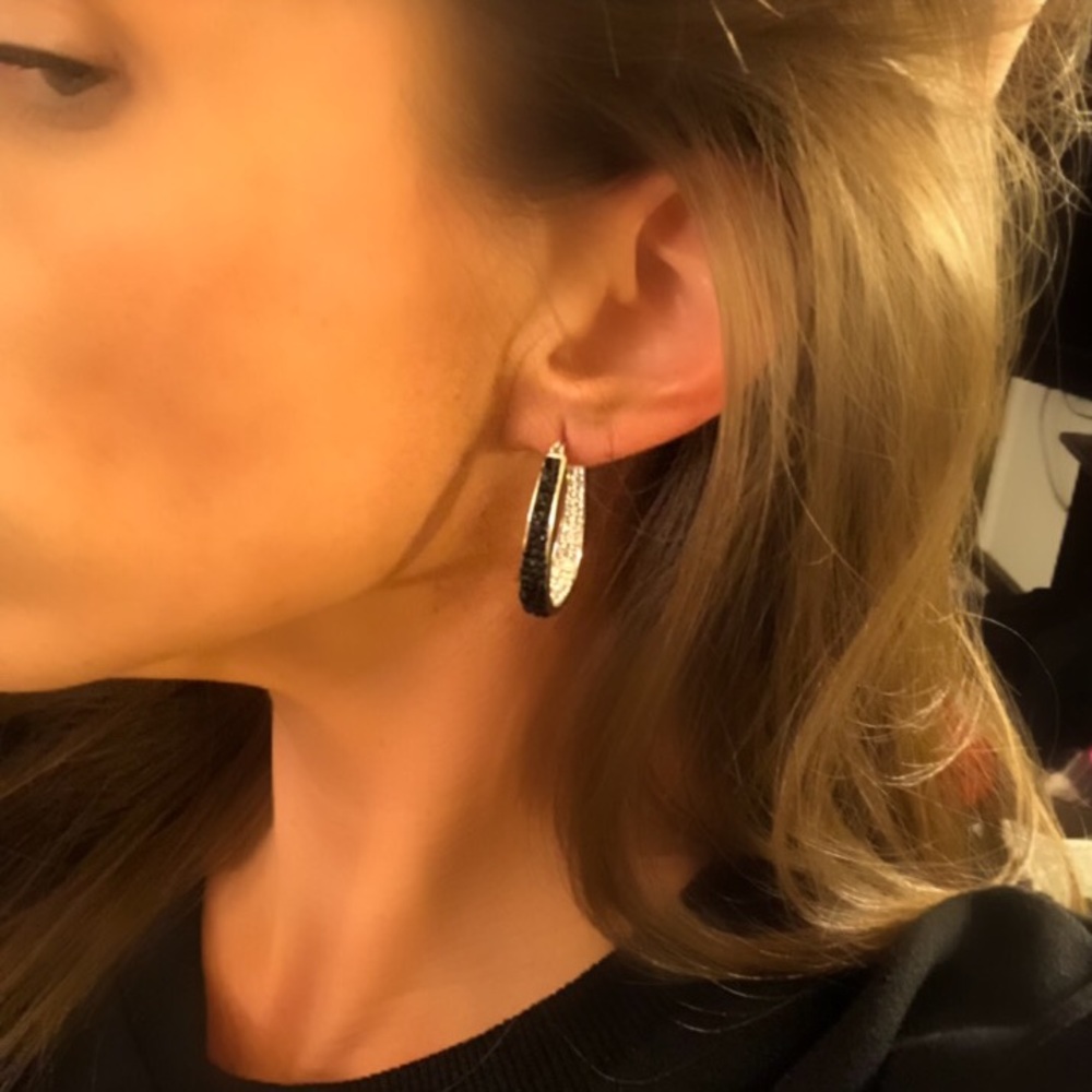 🆕✨Austrian crystal inside outside hoop ear…